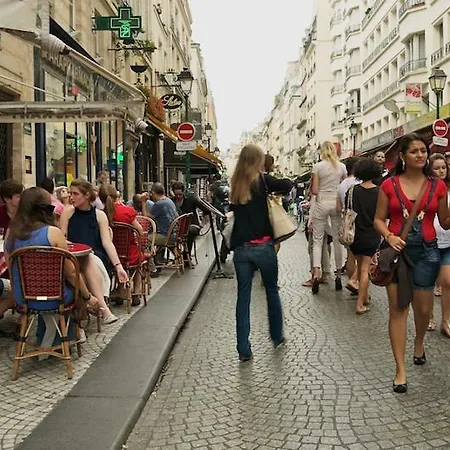 K With Terrace アパート *